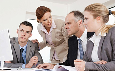 職能部門人員的工作特點